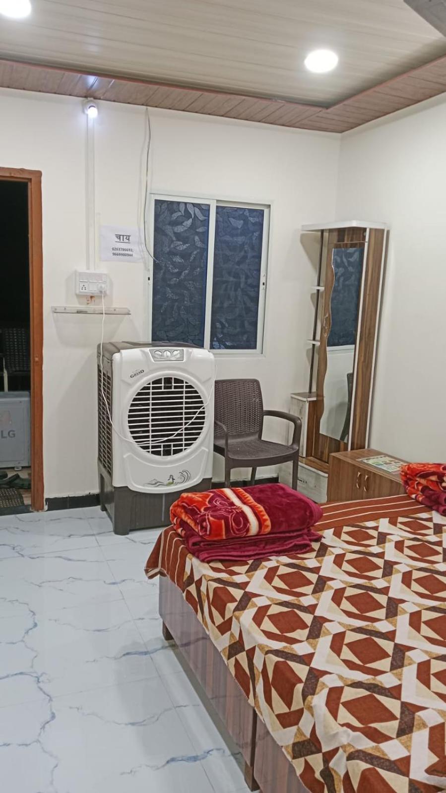 Shivanjali Bhakt Niwas Ujjain Exterior foto